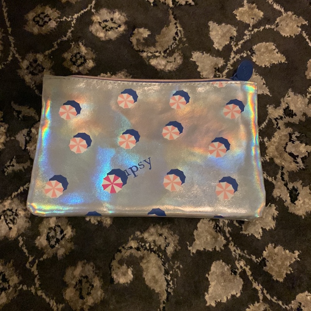 🌻 HOST PICK 🌻 ⛱  Ipsy Umbrella Patterned Makeup Bag ⛱ - Picture 2 of 5
